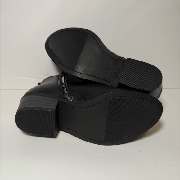 Old Navy Black Ankle Booties - Picture 5 of 6